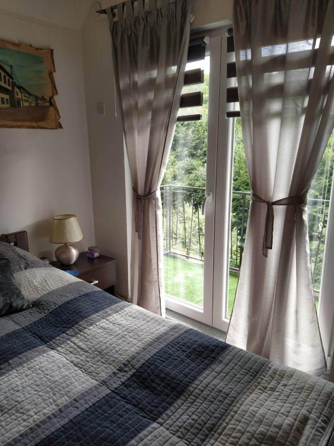 Guest House Bee Visoko Εξωτερικό φωτογραφία