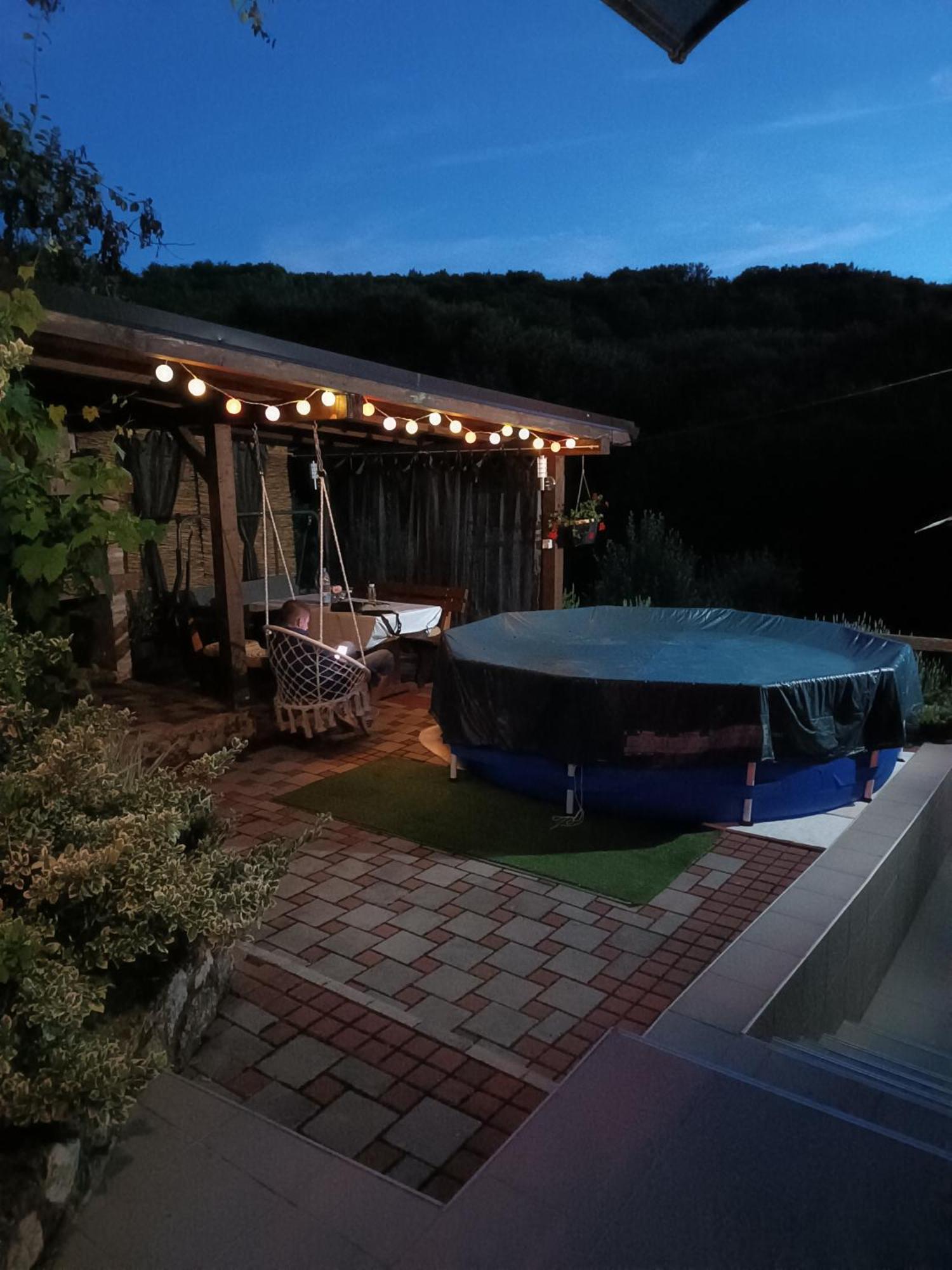 Guest House Bee Visoko Εξωτερικό φωτογραφία