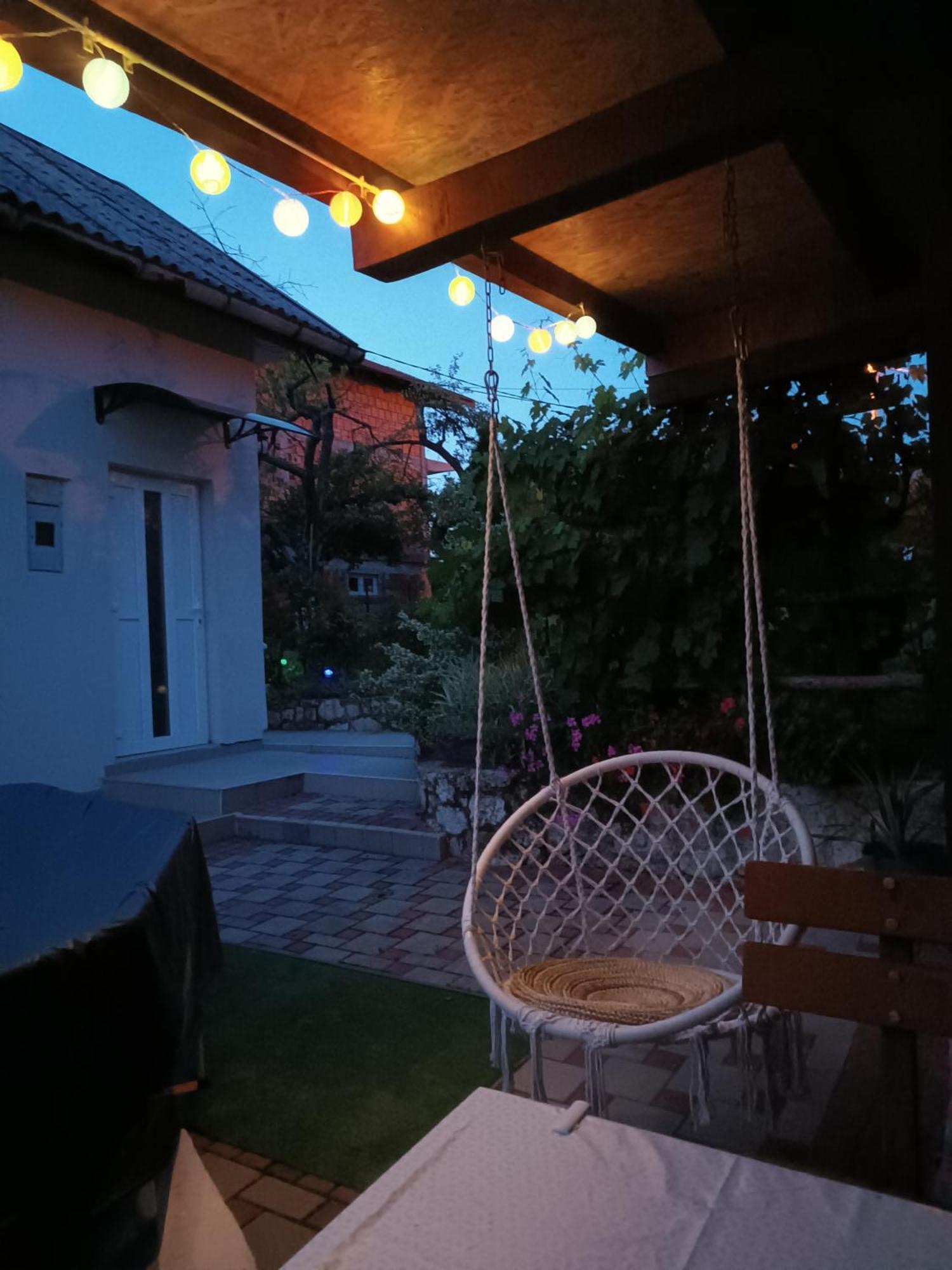 Guest House Bee Visoko Εξωτερικό φωτογραφία
